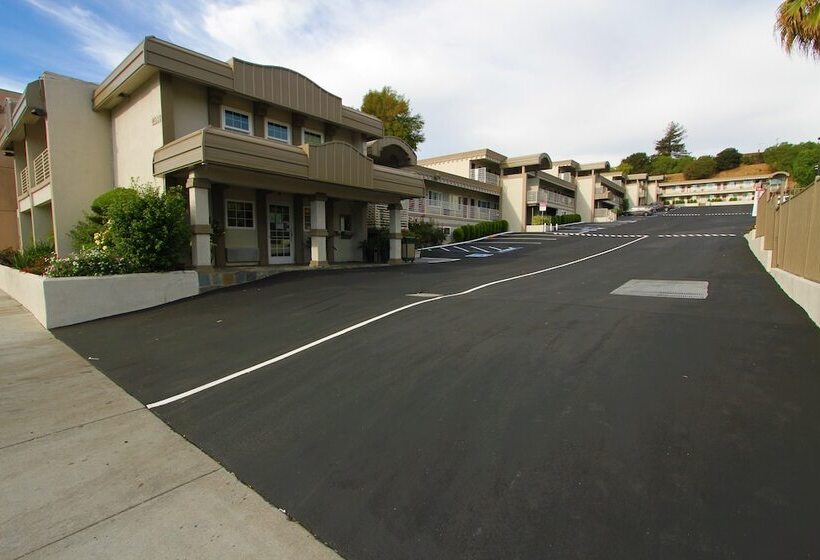 هتل Budget Inn Of Hayward