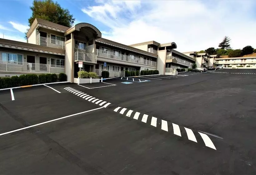 호텔 Budget Inn Of Hayward