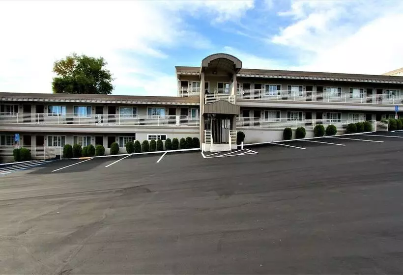 호텔 Budget Inn Of Hayward