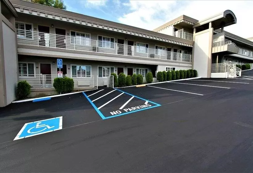 호텔 Budget Inn Of Hayward