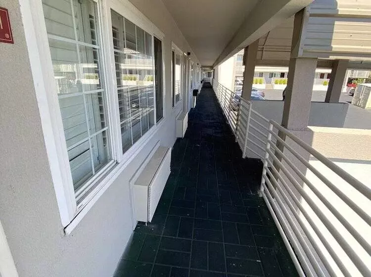 호텔 Budget Inn Of Hayward