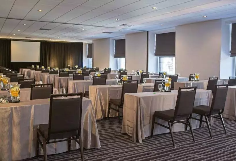 فندق Courtyard By Marriott Boston Downtown