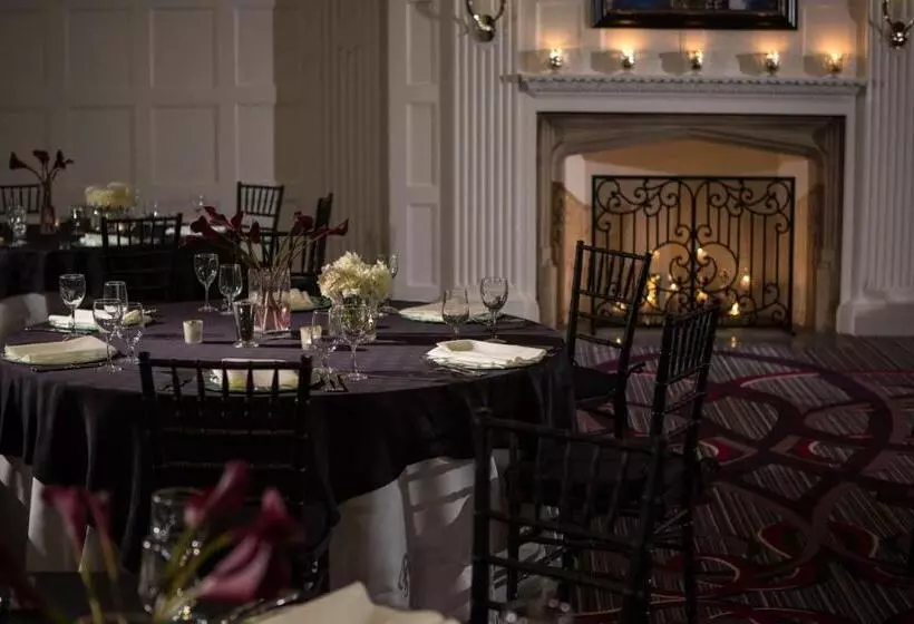 فندق Courtyard By Marriott Boston Downtown