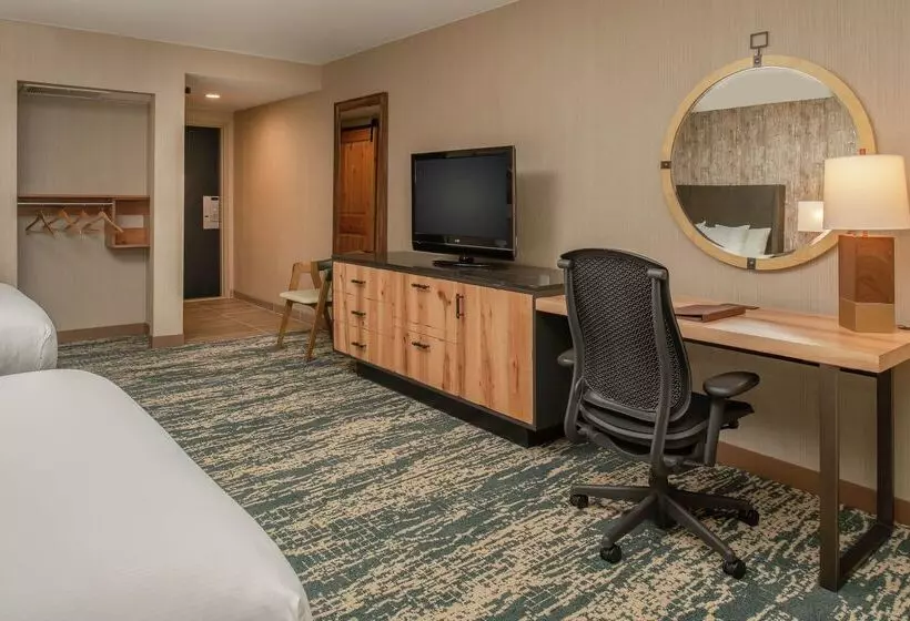 Doubletree By Hilton Hotel Missoula Edgewater