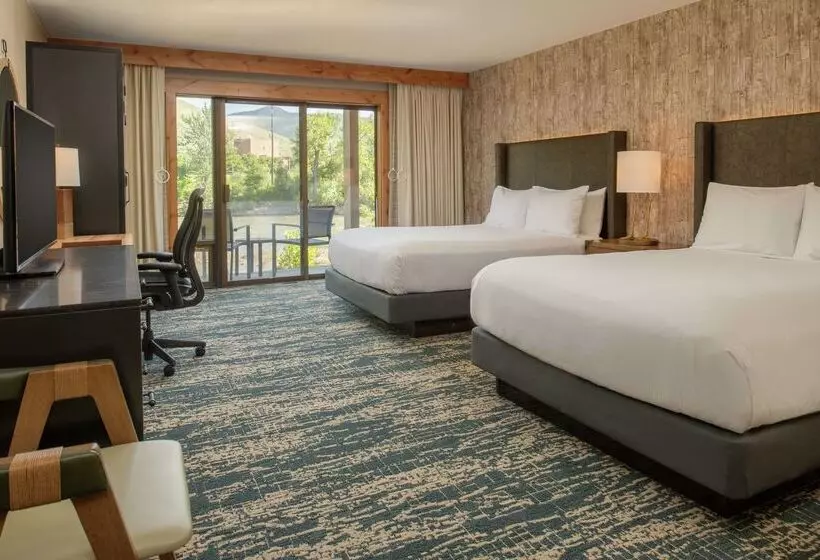 Doubletree By Hilton Hotel Missoula Edgewater