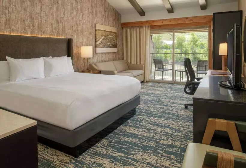 Doubletree By Hilton Hotel Missoula Edgewater