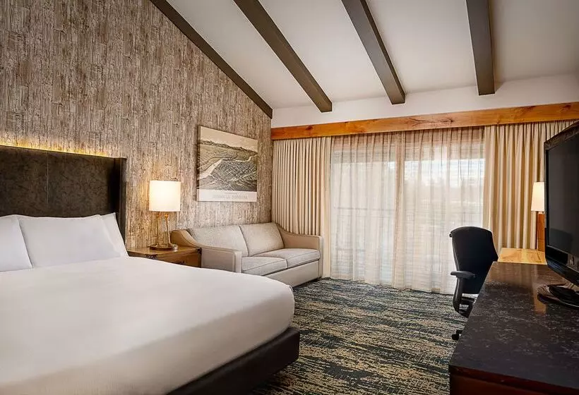 Doubletree By Hilton Hotel Missoula Edgewater