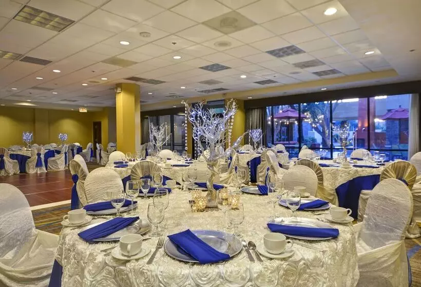 Otel Doubletree By Hilton Phoenix North