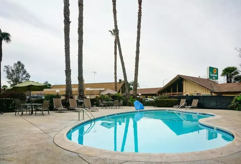 فندق Rodeway Inn