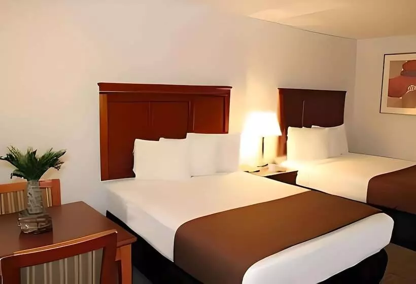 فندق Rodeway Inn