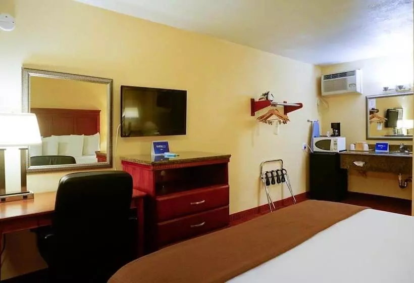 فندق Rodeway Inn