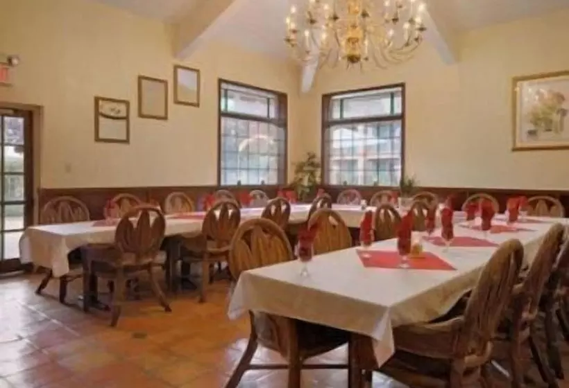 Otel Merced Inn And Suites