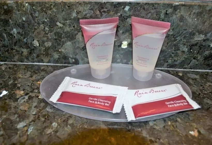 Otel Merced Inn And Suites