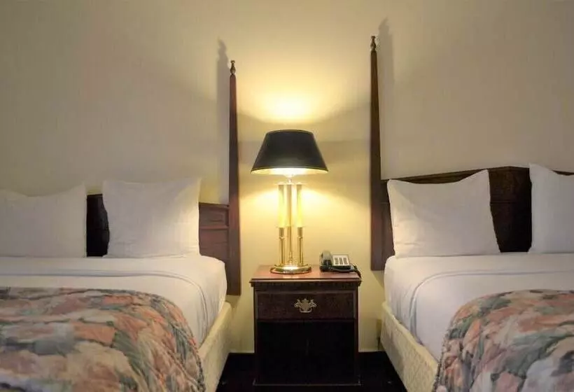 Otel Merced Inn And Suites