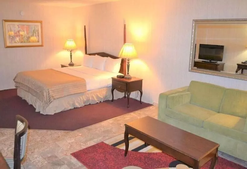 Otel Merced Inn And Suites