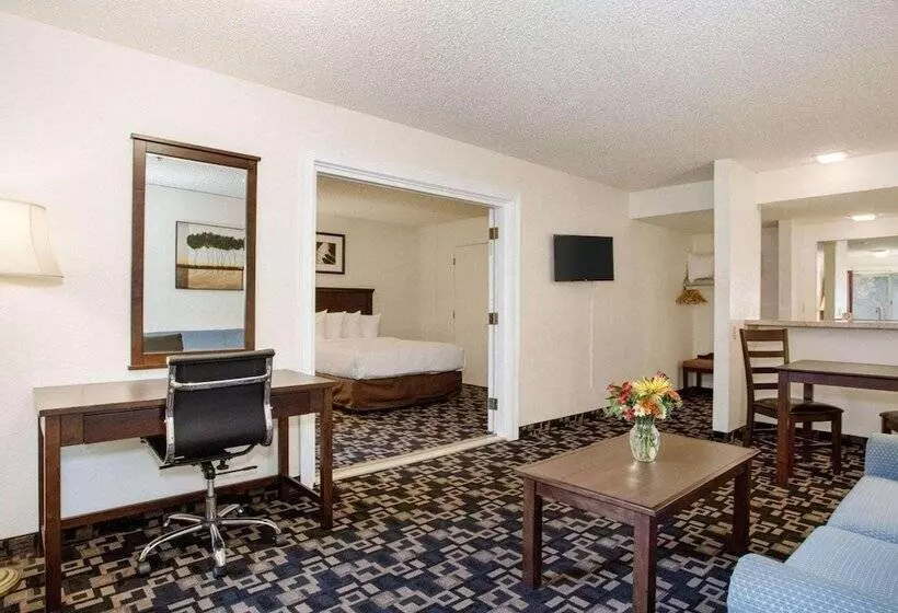 בית מלון כפרי Morningglory Inn & Suites