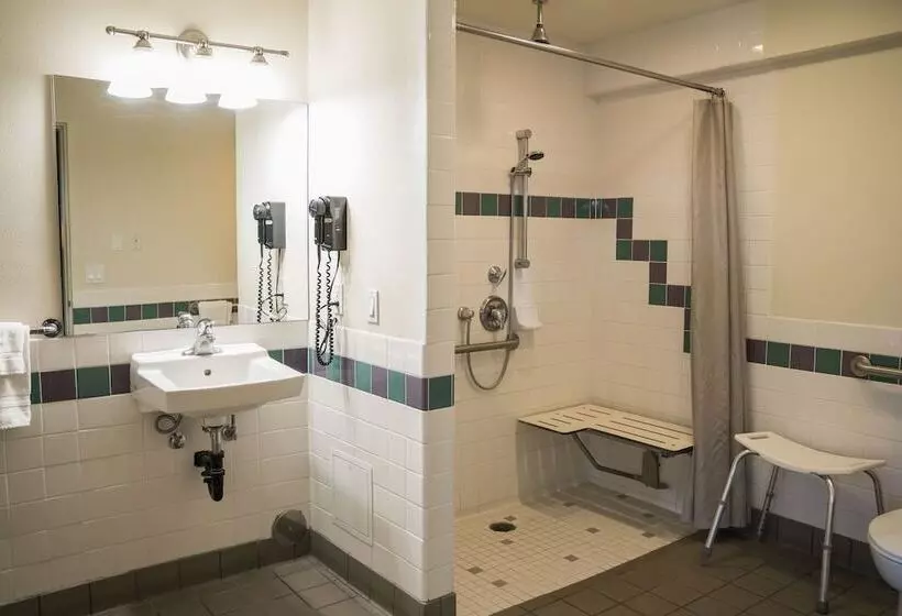 فندق Orange Tree Inn