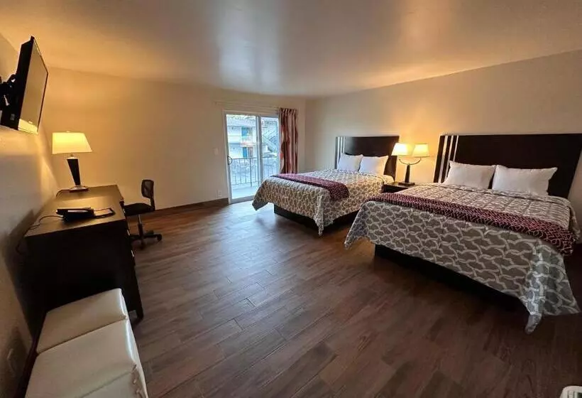 فندق Orange Tree Inn