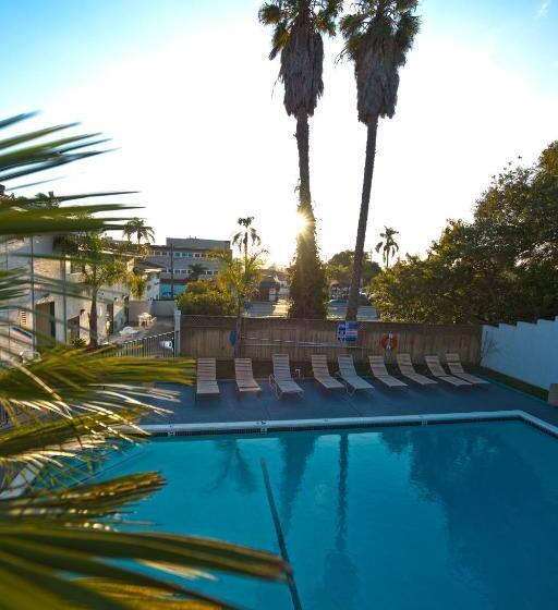 ホテル Orange Tree Inn