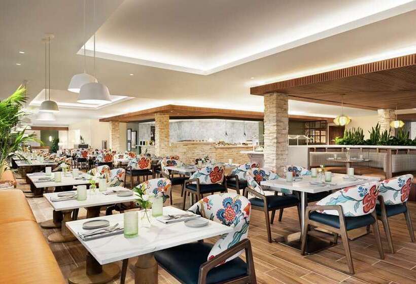 هتل The Woodlands Resort, Curio Collection By Hilton