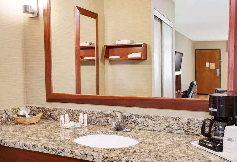 فندق Travelodge By Wyndham Culver City