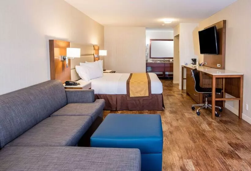 فندق Travelodge By Wyndham Culver City