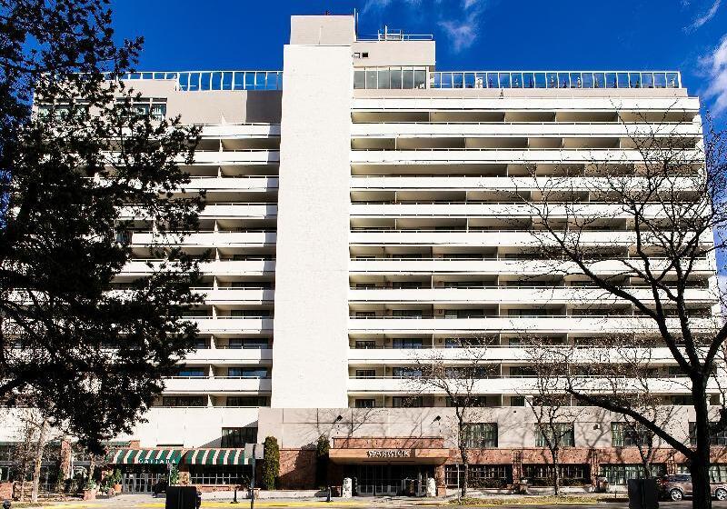 هتل Warwick Denver