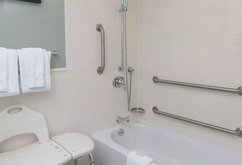 فندق The Westport Inn