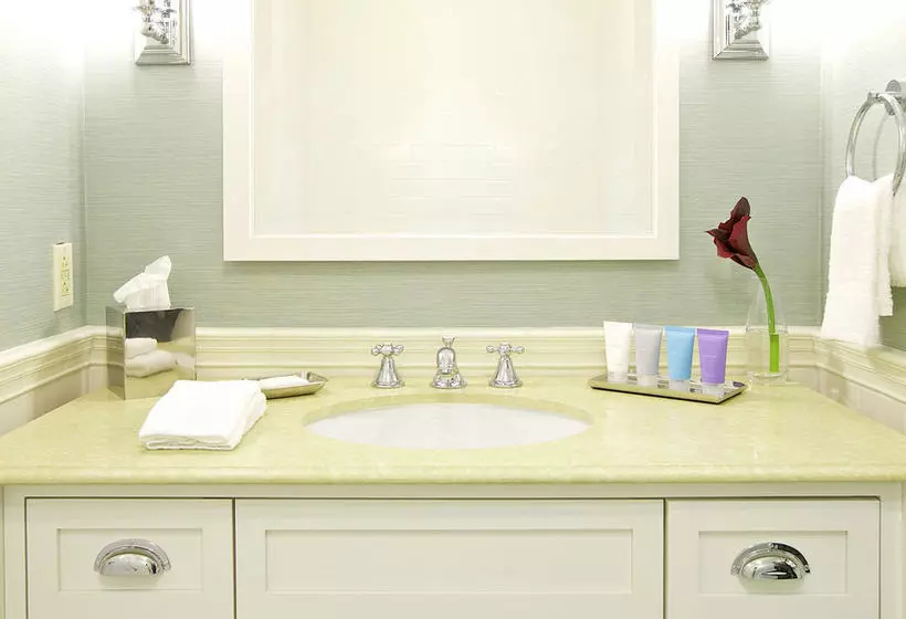 فندق The Westport Inn