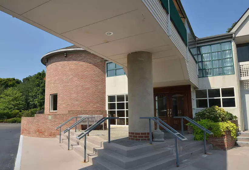 فندق The Westport Inn