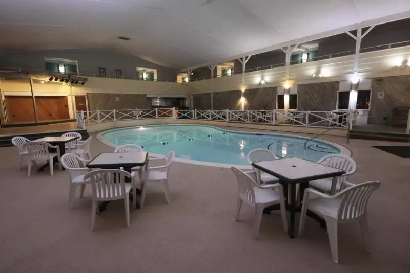 فندق Yellowstone Park Inn & Suites