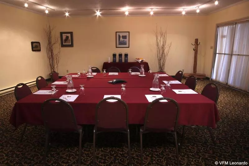 فندق Yellowstone Park Inn & Suites