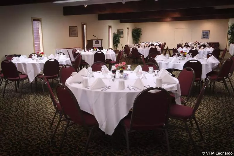 فندق Yellowstone Park Inn & Suites