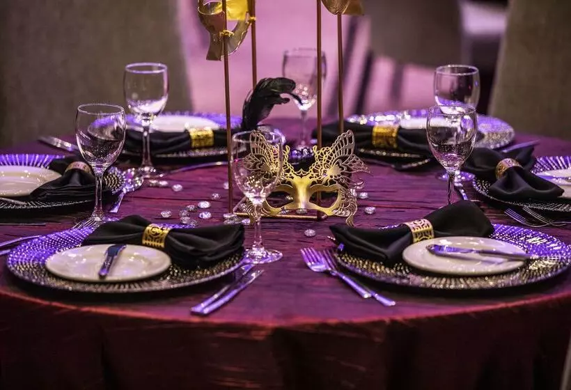 Avani Windhoek Hotel & Casino