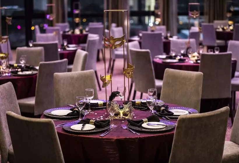 Avani Windhoek Hotel & Casino