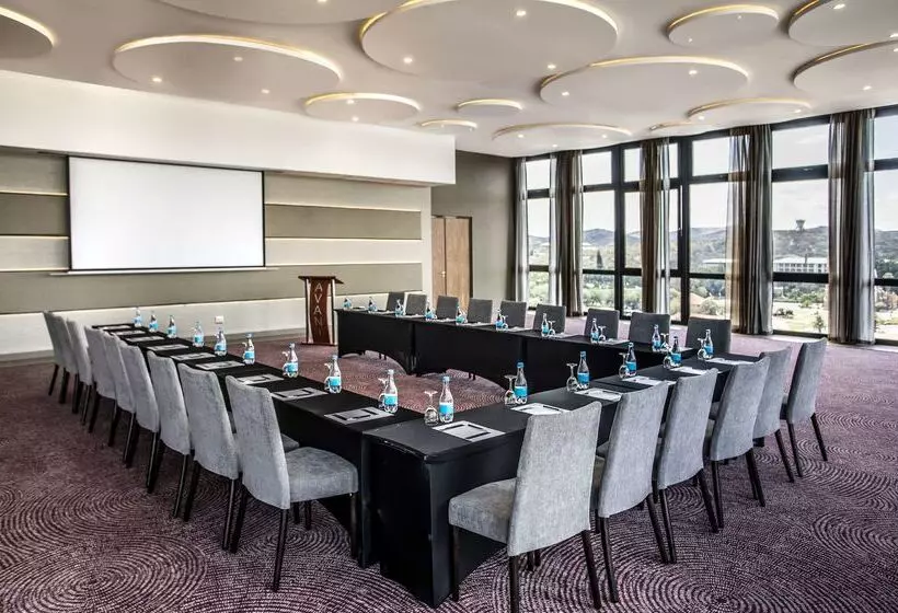Avani Windhoek Hotel & Casino