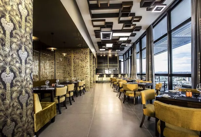 Avani Windhoek Hotel & Casino