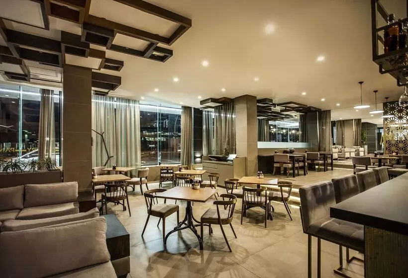 Avani Windhoek Hotel & Casino