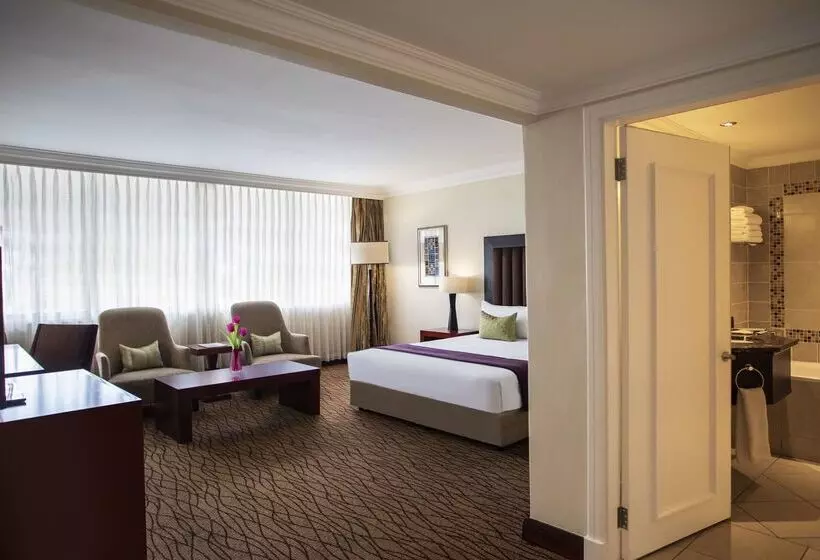 Avani Windhoek Hotel & Casino