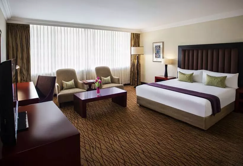 Avani Windhoek Hotel & Casino