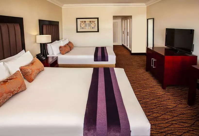 Avani Windhoek Hotel & Casino