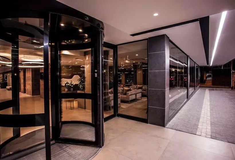 Avani Windhoek Hotel & Casino