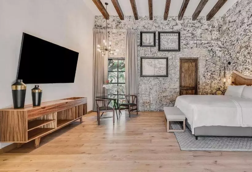 Otel Fiesta Americana Hacienda Galindo Resort & Spa