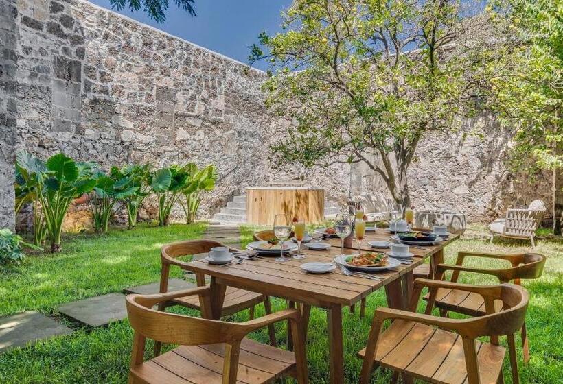 בית מלון כפרי Fiesta Americana Hacienda Galindo Resort & Spa