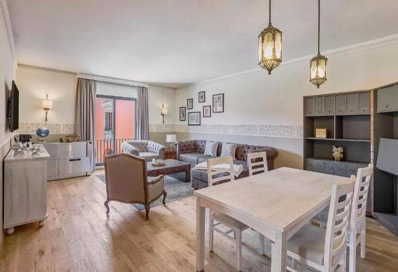 Otel Fiesta Americana Hacienda Galindo Resort & Spa