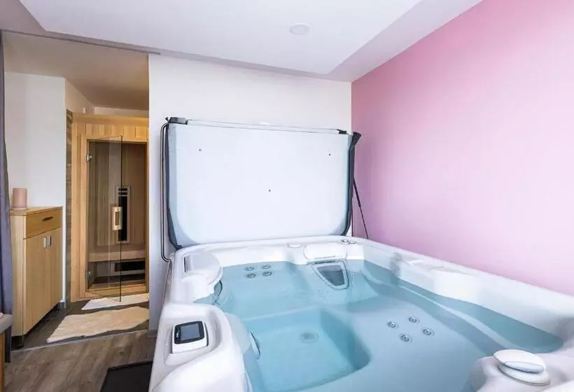 ホテル Grajski Dvor