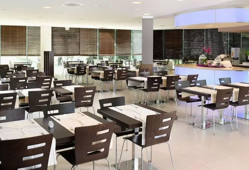 Отель Mediteran Plava Laguna