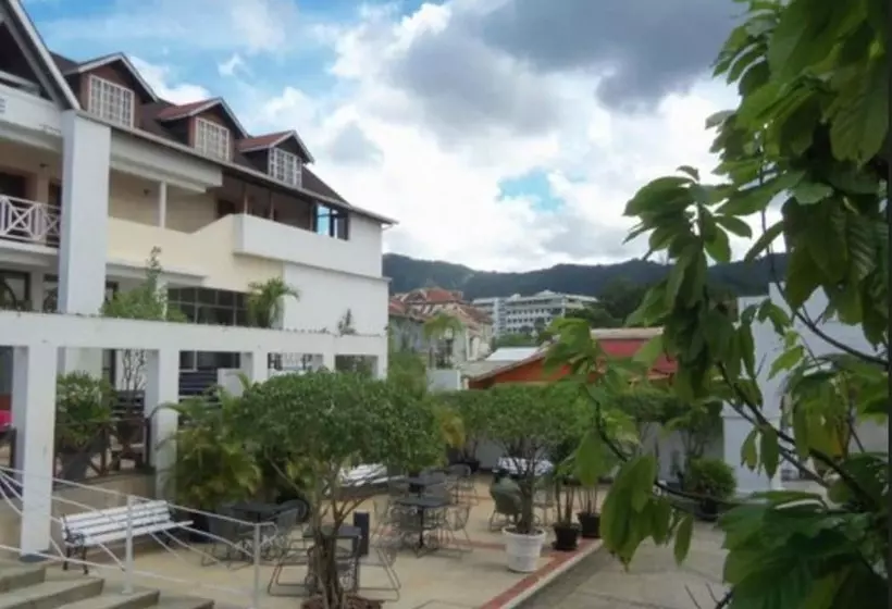 هتل Normandie Limited