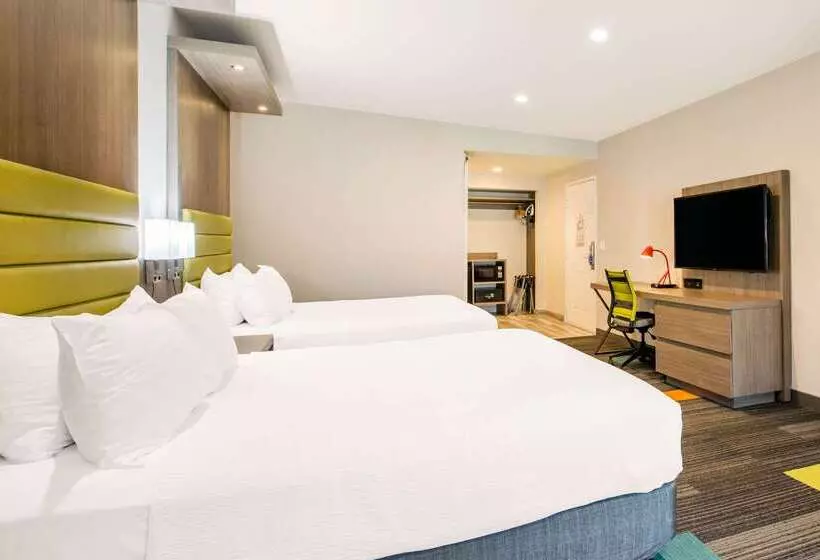 هتل Rodeway Inn Near Melrose Ave