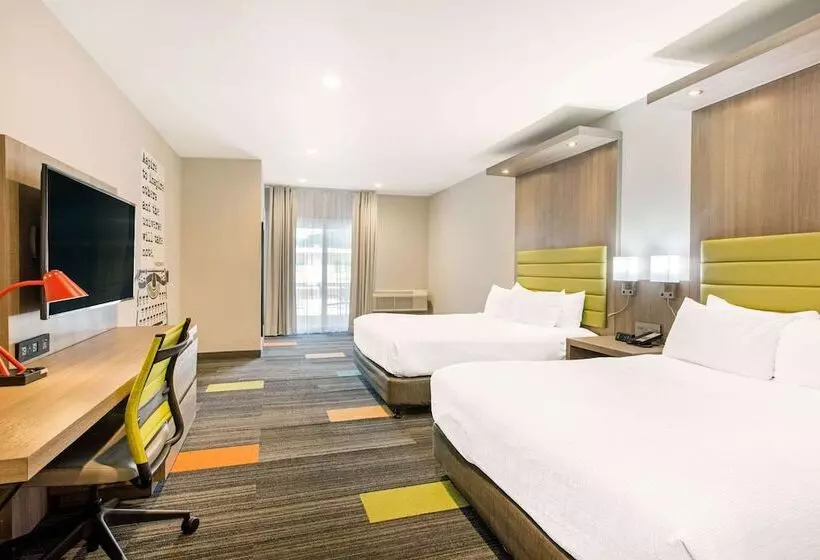 هتل Rodeway Inn Near Melrose Ave